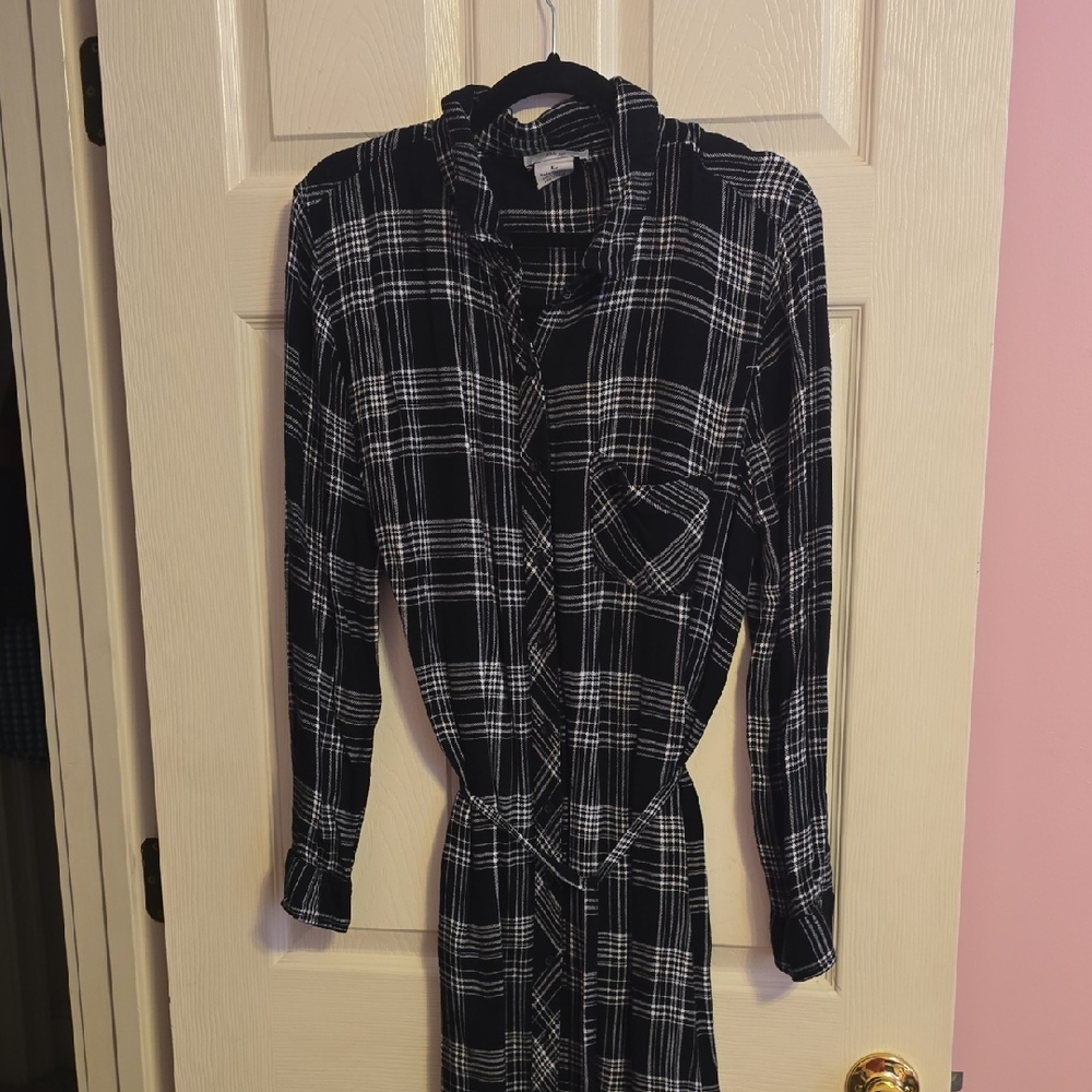 Elegant Black and White Checkered Long Sleeve Dress‎